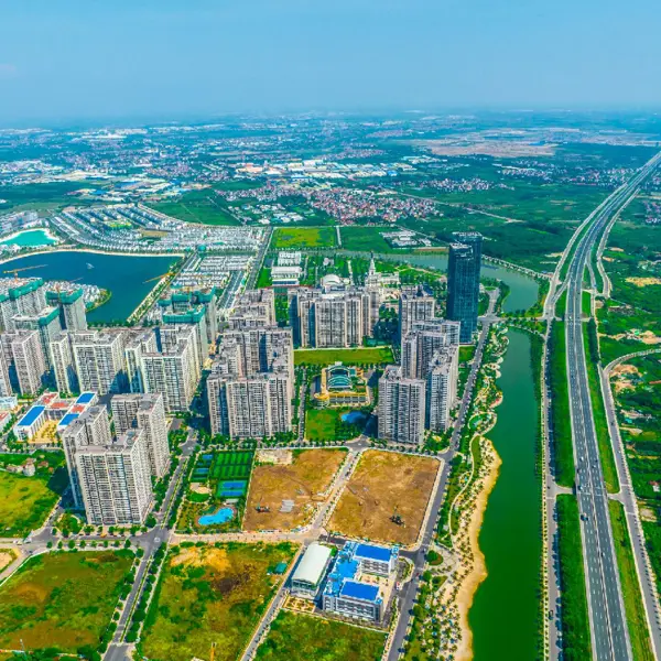 Nguồn cung tăng nhưng vì sao giá bất động sản vẫn không chịu “hạ nhiệt”?