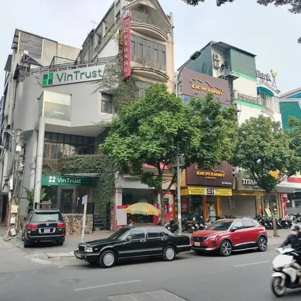 Giá nhà mặt phố 1 tỷ đồng/m2 "phủ sóng" Hà Nội, không còn “độc nhất” tại phố cổ