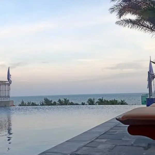 Khách Sạn Vipol Mũi Né