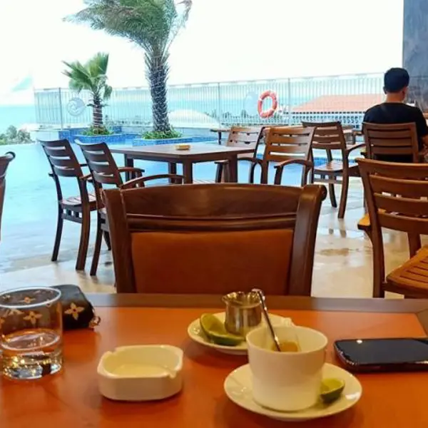 Khách Sạn Vipol Mũi Né