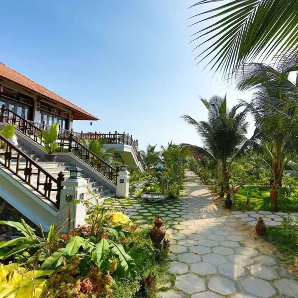 Madam Cuc Saigon Emerald Resort