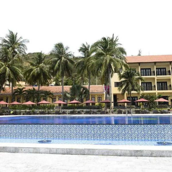Hòn Rơm Central Beach Resort