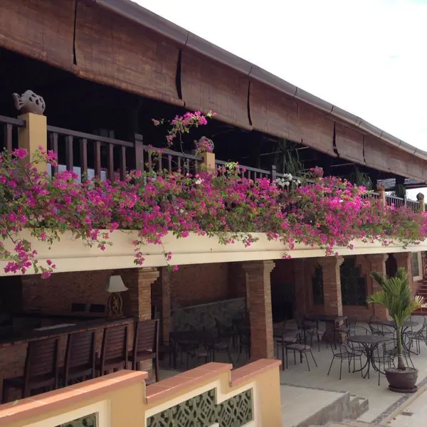 Poshanu Resort