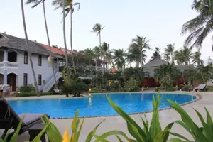 Little Paris Resort & Spa 