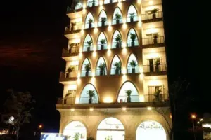 Khách Sạn Tiffany