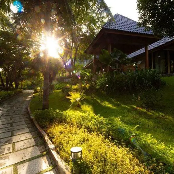 MerPerle Hòn Tằm Resort