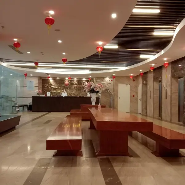 Khách Sạn Majestic Premium Nha Trang