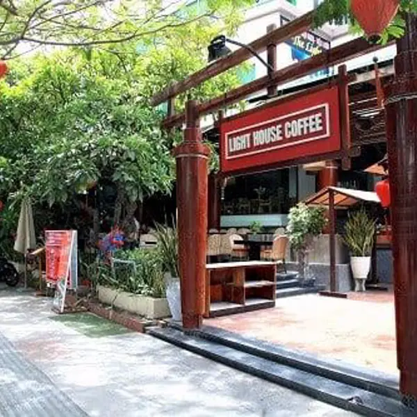 Khách sạn The Light Hotel & Resort