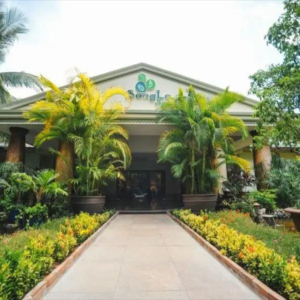 Diamond Bay Resort & Spa