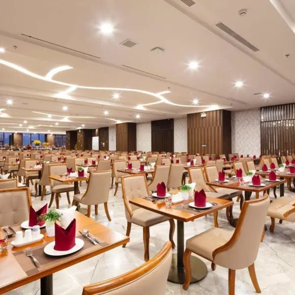 Khách sạn Vesna Nha Trang