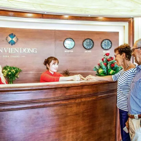 Khách sạn Trần Viễn Đông