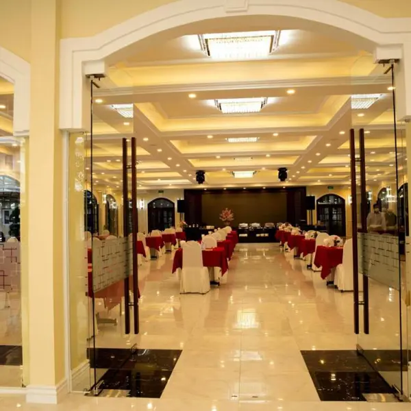 Khách sạn Trần Viễn Đông