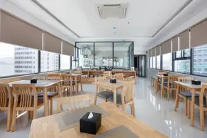 Khách sạn và Căn hộ XO