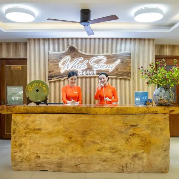 White Sand Hotel
