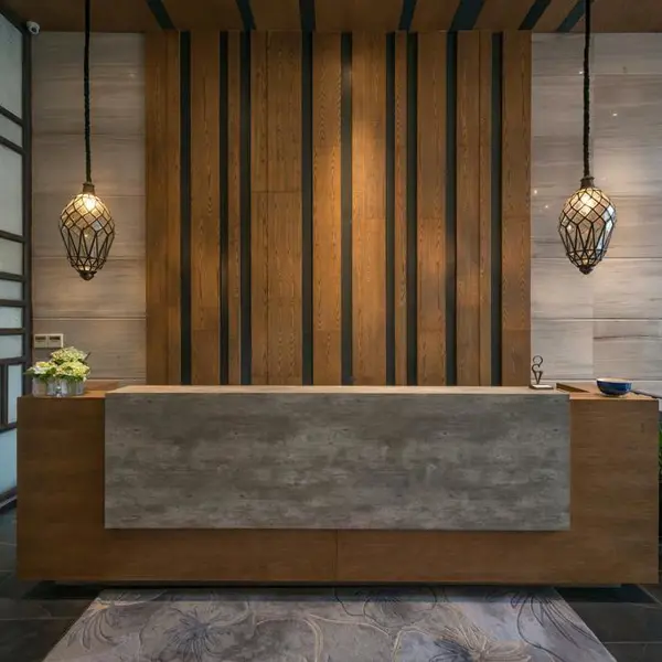 Khách Sạn Bespoke Trendy Hanoi (Tên cũ: Hanoi La Siesta Trendy)