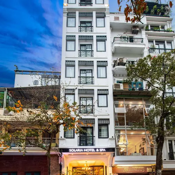 Khách Sạn Solaria
