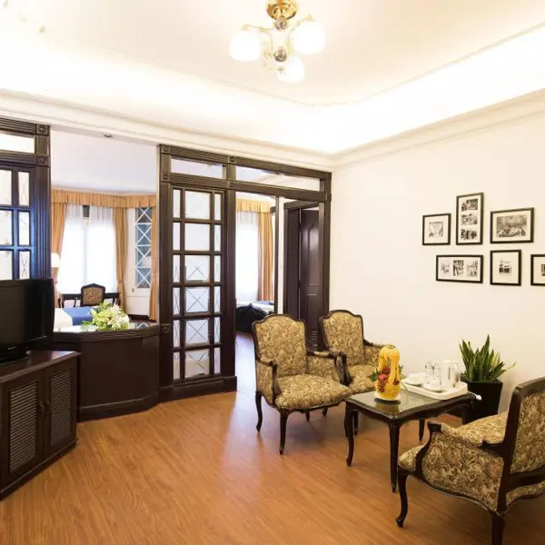 Khách sạn Hòa Bình Hà Nội