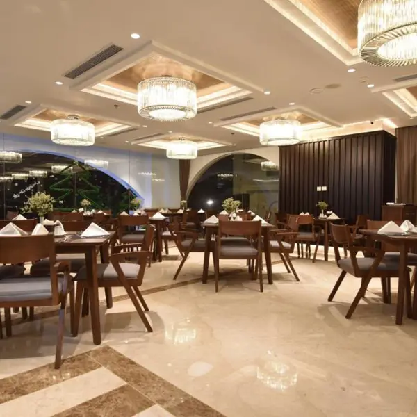 Khách Sạn Grandiose Hotel & Spab