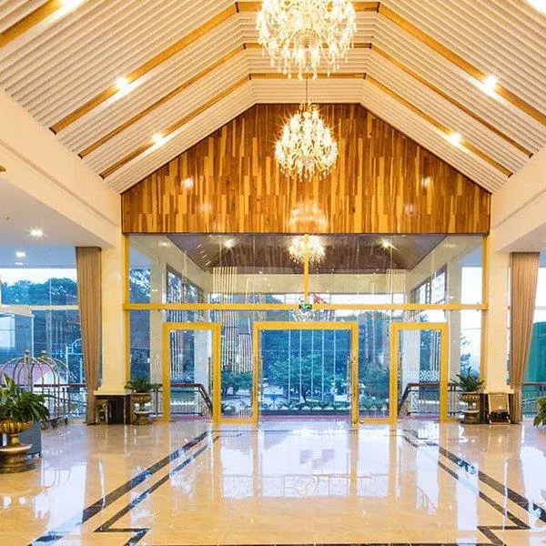 Khách sạn Ladalat