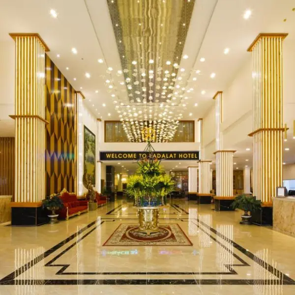 Khách sạn Ladalat