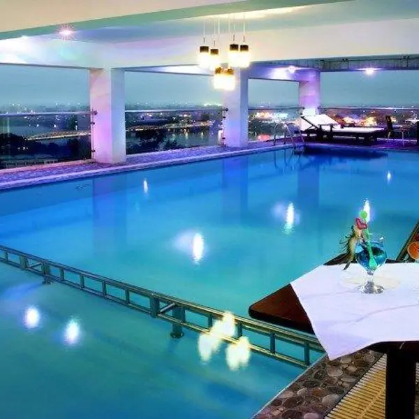 Khách Sạn Midtown Huế