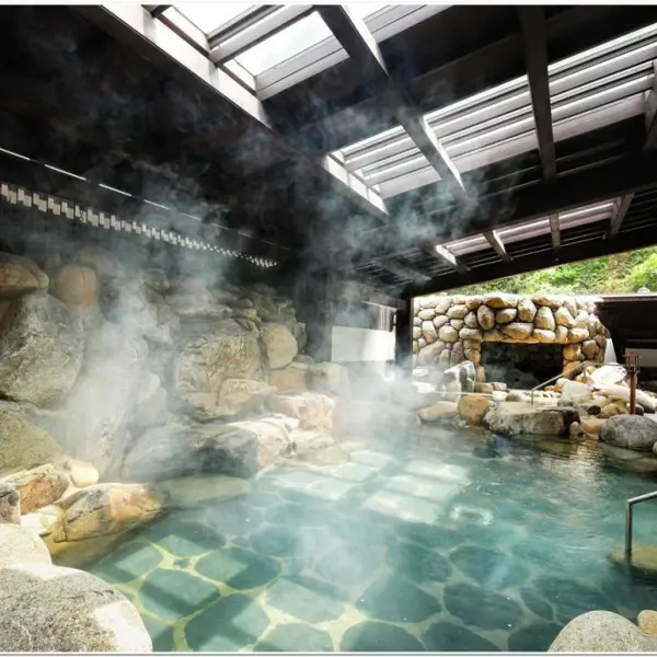 Yoko Onsen Quang Hanh