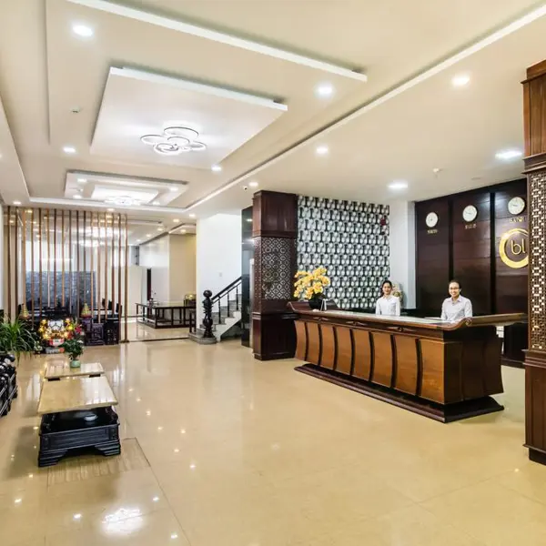 Khách sạn Baly