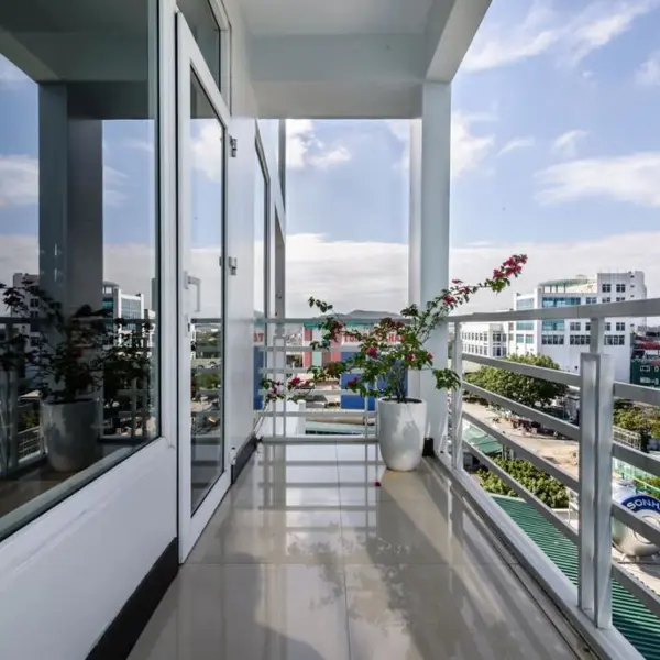 Khách sạn Baly