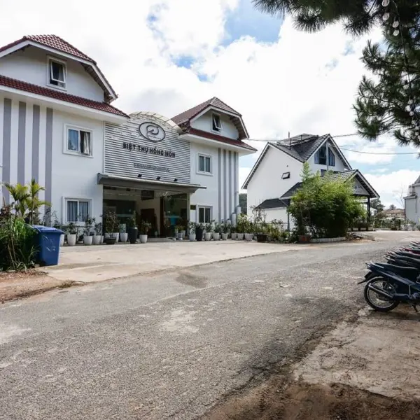 Hồng Môn Villas and Resort