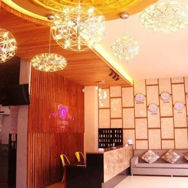 Khách sạn Carnosa Huế
