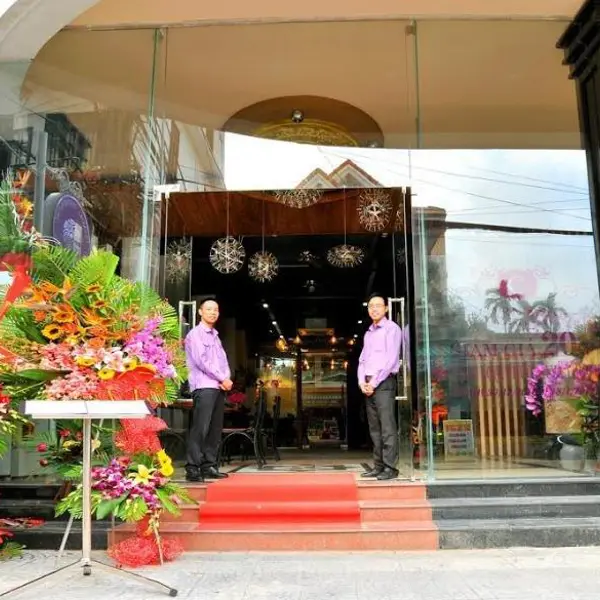 Khách sạn Carnosa Huế