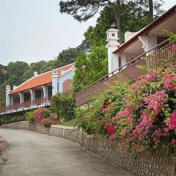Tuần Châu Resort Hạ Long
