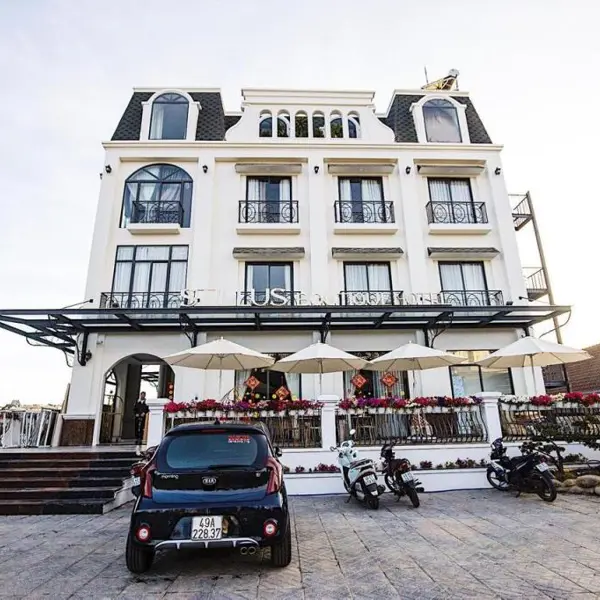 Khách Sạn Stillus Boutique Đà Lạt