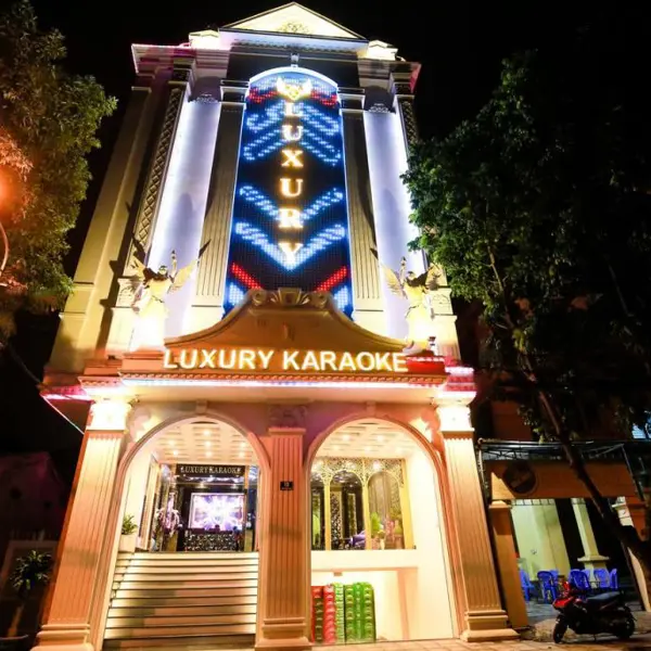 Khách Sạn Mạnh Quân Luxury