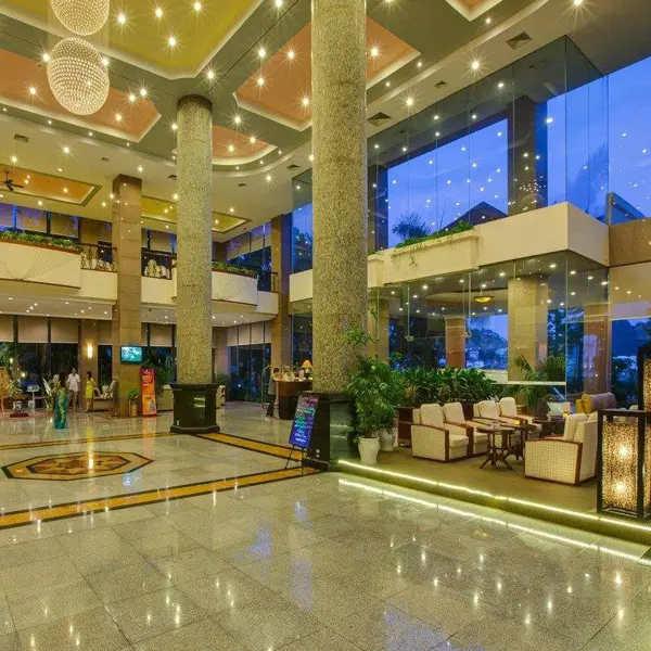 Khách Sạn Hạ Long Plaza