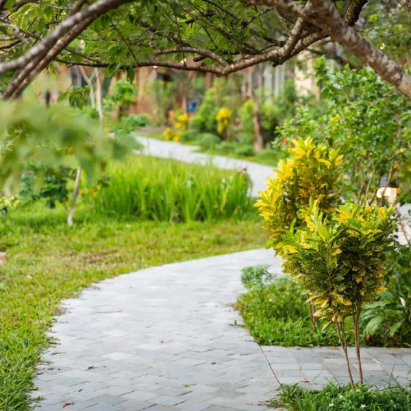 Bái Đính Riverside Resort & Spa