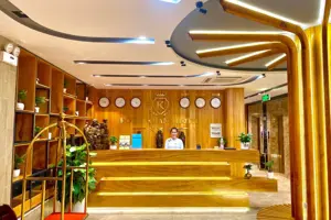 Khách sạn Royal Khanh