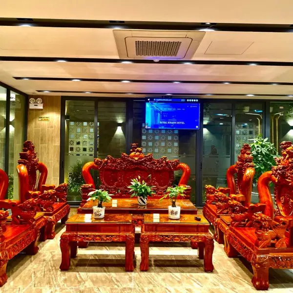 Khách sạn Royal Khanh