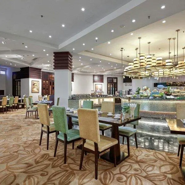 Khách Sạn Royal Hạ Long