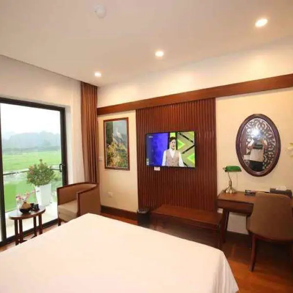 Liberty Hall Tam Coc Hotel & Villa