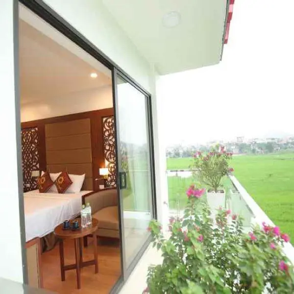 Liberty Hall Tam Coc Hotel & Villa