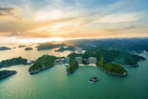 Flamingo Lan Hạ Bay Resort