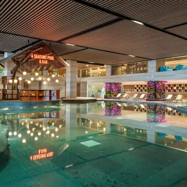 Wyndham Grand Flamingo Cát Bà Resort