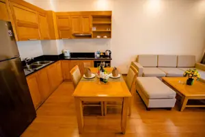 Khách Sạn Sunflower International Village (Làng Quốc Tế Hướng Dương)