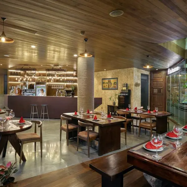 Khách sạn Draha Hạ Long