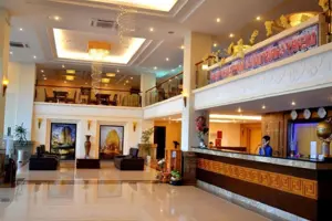 Khách Sạn Tân Bình