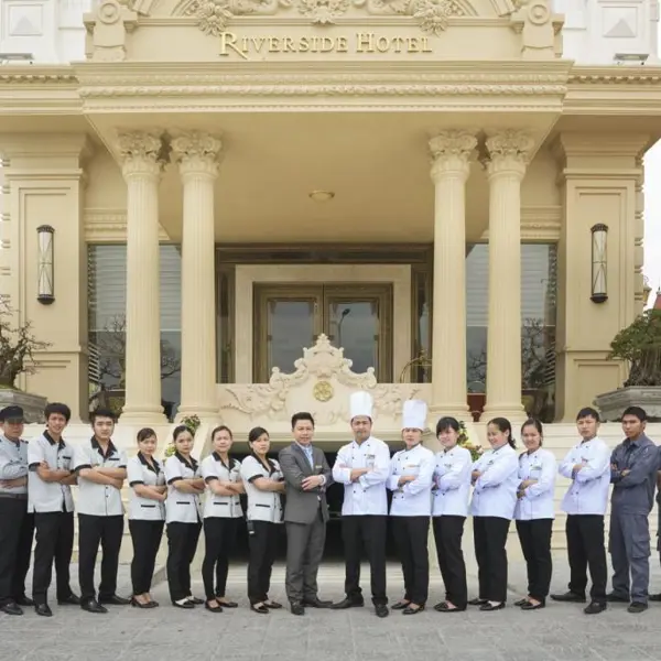 Khách Sạn Riverside Quảng Bình