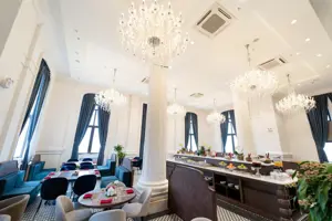 Khách Sạn Rex Quảng Bình