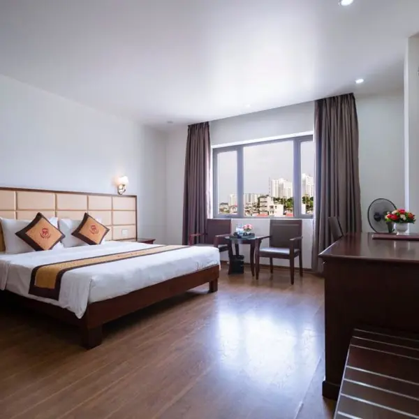 Khách sạn Luxury II