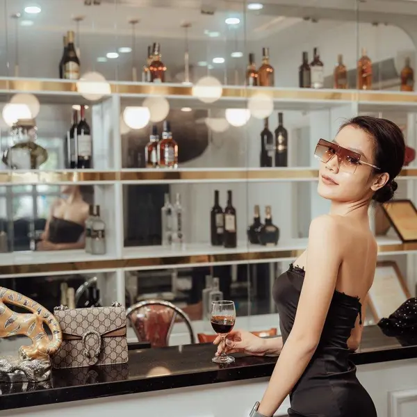 Khách Sạn Kim Cương